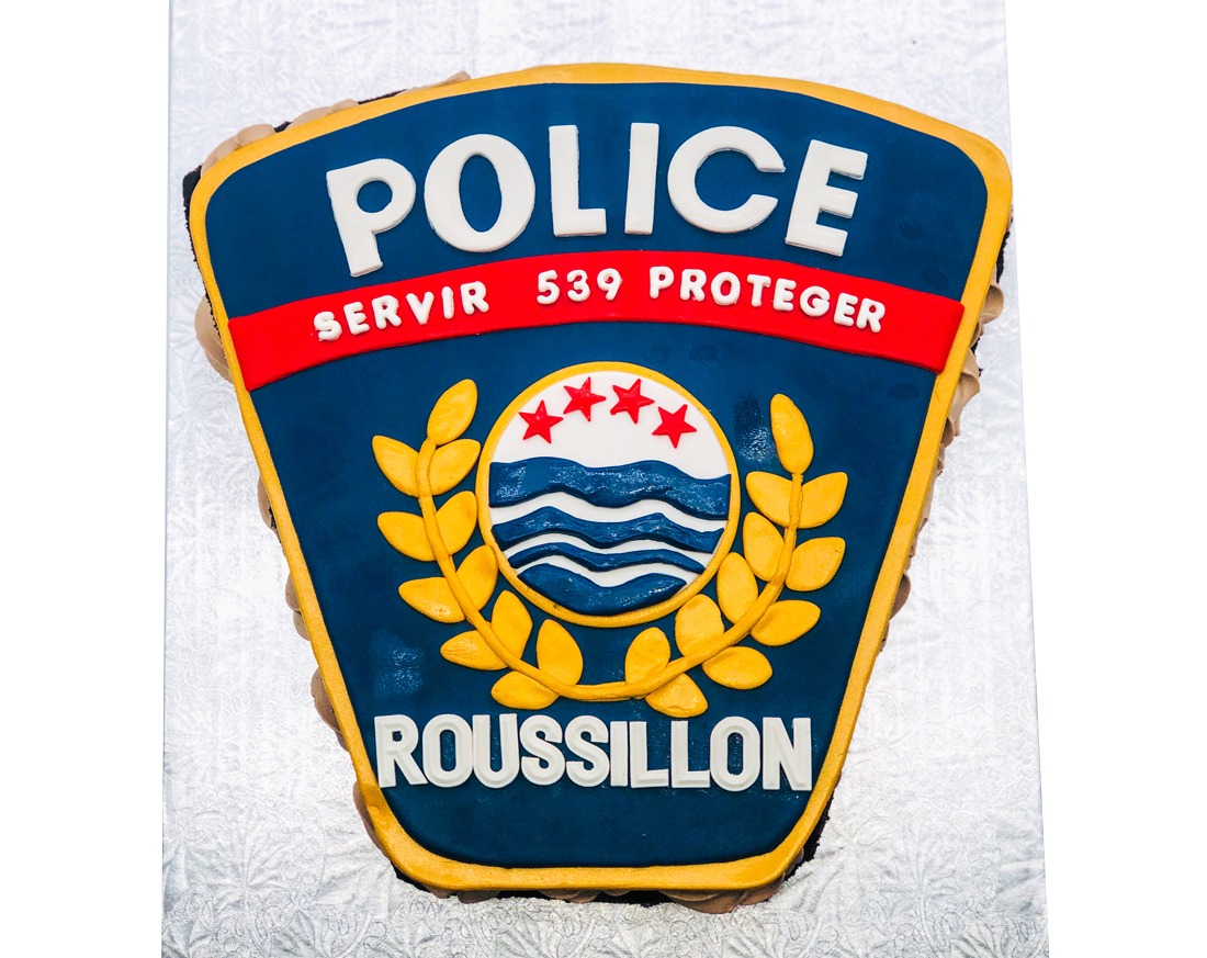 Gâteau police Roussillion – Gâteau personnalisé à Montréal – Pâtisserie Luxure Gourmande