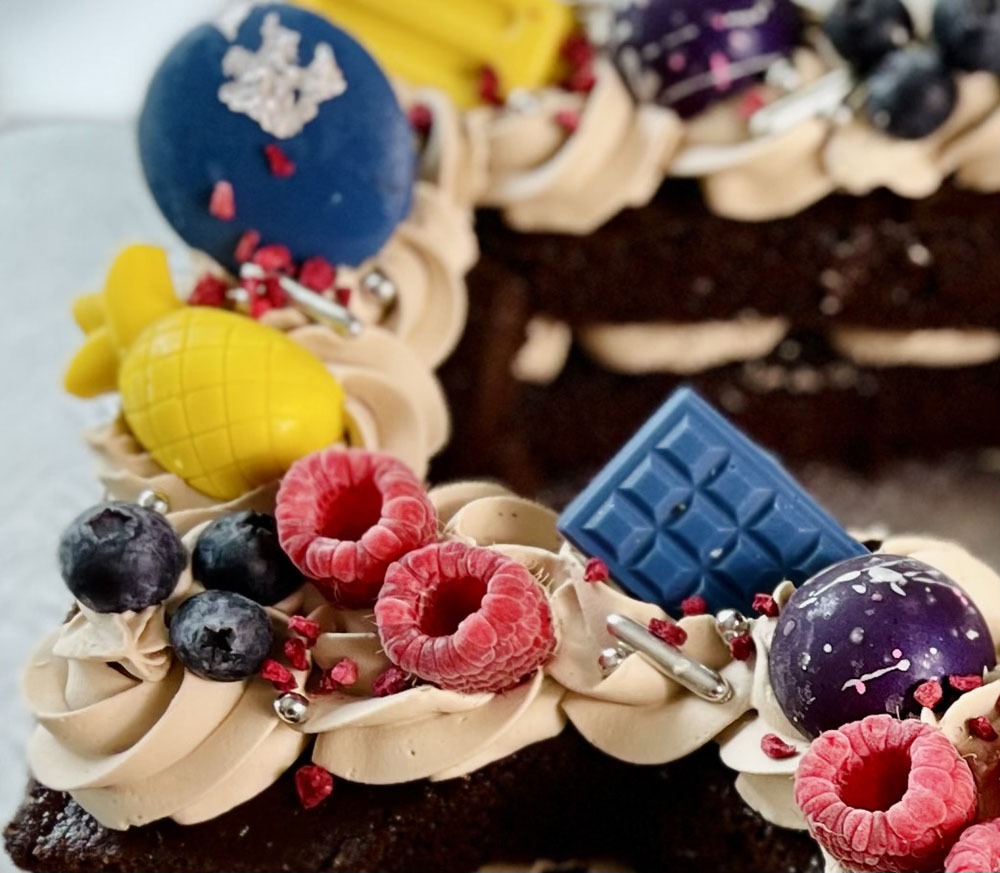 Number Cake 50 ans | Gâteau sur mesure à Montréal | Luxure Gourmande, Pâtisserie et Chocolaterie