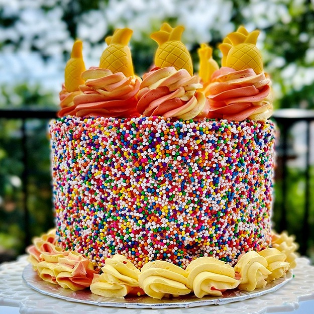 Gâteau d'anniversaire à Montréal (Lasalle) - Pâtisserie Luxure Gourmande à LaSalle 